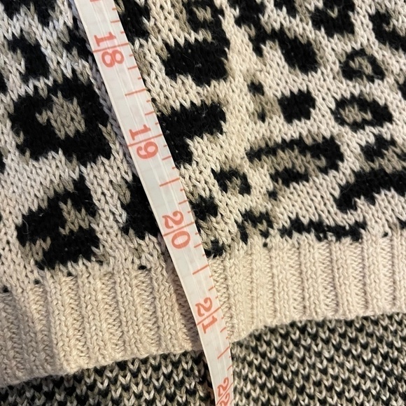 Cheetah hi low Sweater 🧡 - Picture 11 of 11